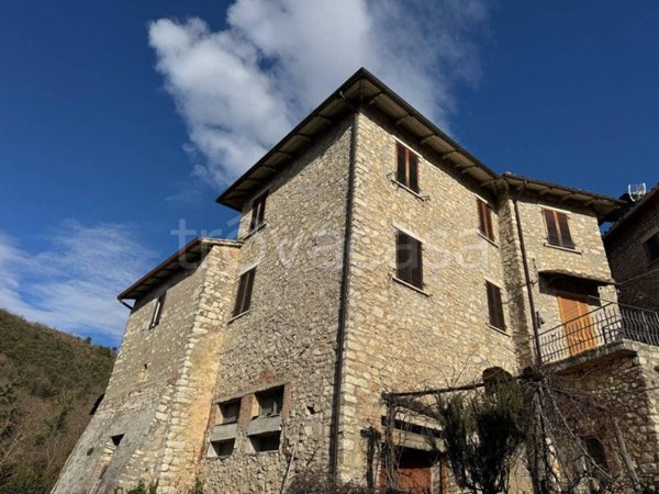 appartamento in vendita a Terni in zona Battiferro