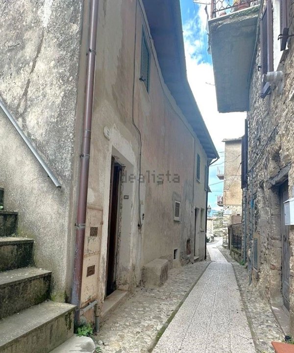 appartamento in vendita a Terni in zona Collestatte
