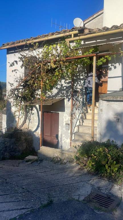 appartamento in vendita a Terni in zona Marmore