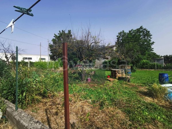 casa indipendente in vendita a Terni