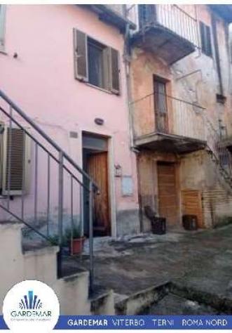 appartamento in vendita a Terni in zona Papigno
