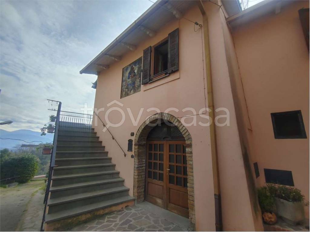 casa indipendente in vendita a Terni in zona Cecalocco