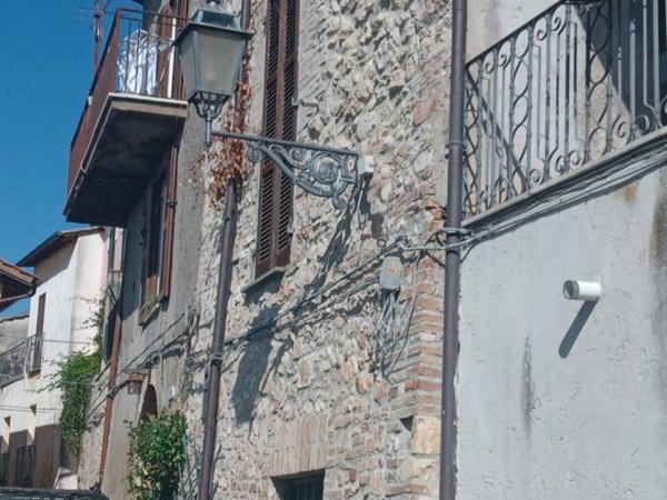 casa indipendente in vendita a Terni in zona Rivo