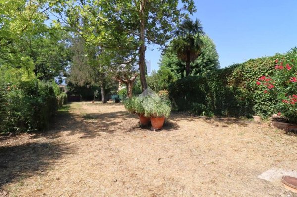 casa indipendente in vendita a Terni in zona Vocabolo Valenza