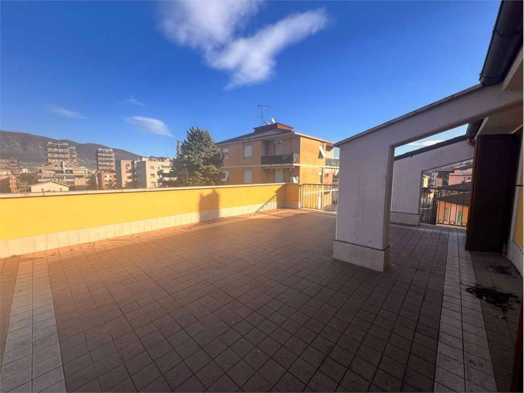 appartamento in vendita a Terni in zona Vocabolo Valenza