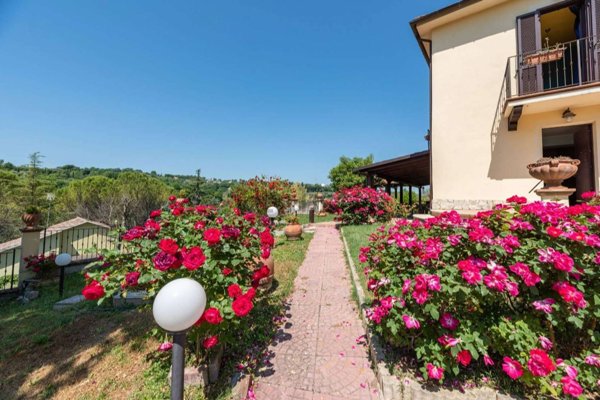 casa indipendente in vendita a Terni in zona Centro Città
