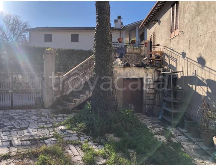 appartamento in vendita a Terni in zona Collescipoli