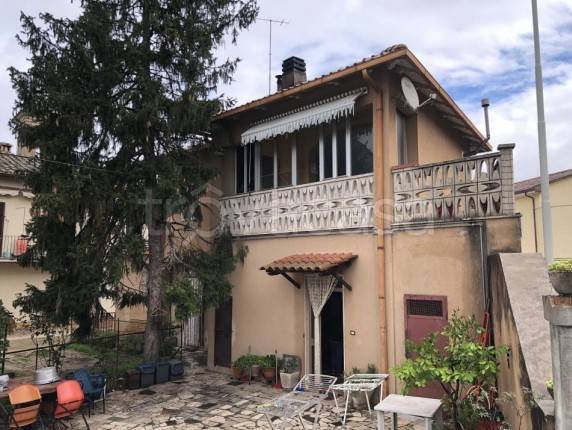 appartamento in vendita a Terni in zona Collescipoli