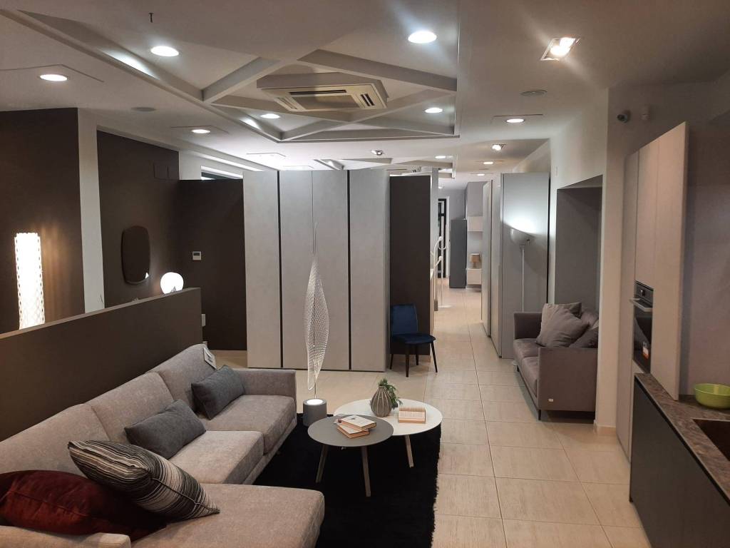 negozio in vendita a Terni in zona Centro Città
