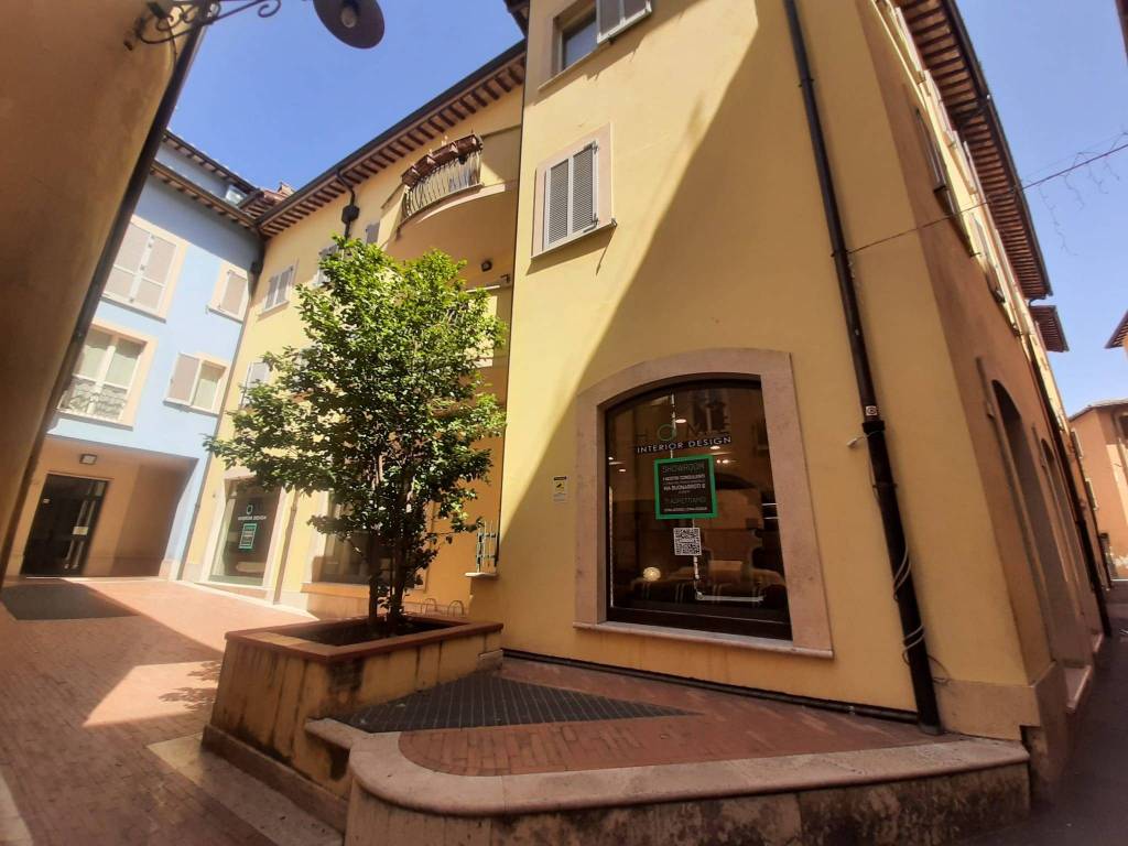 negozio in vendita a Terni in zona Centro Città