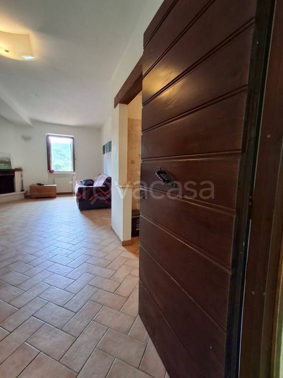 appartamento in vendita a Terni in zona Piediluco