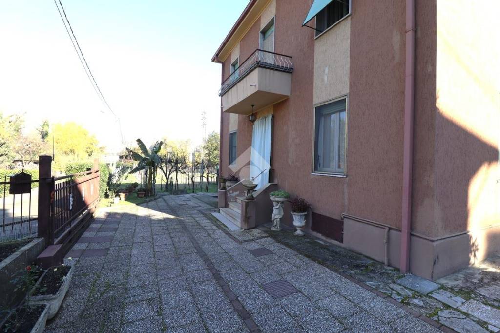 appartamento in vendita a Terni in zona Vocabolo Valenza