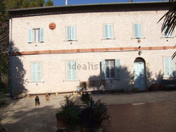 casa indipendente in vendita a Terni
