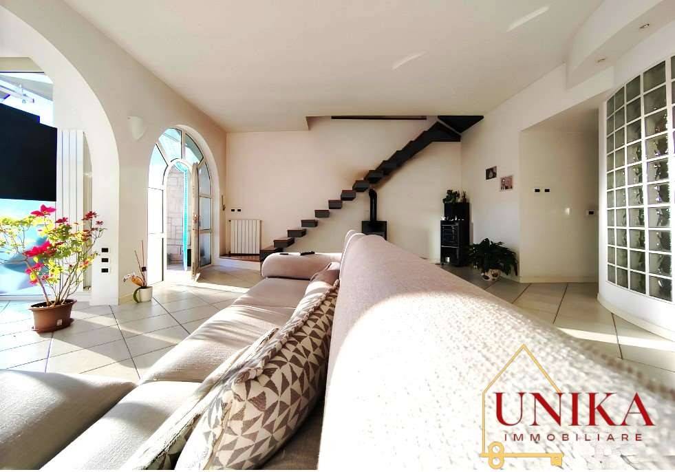 casa indipendente in vendita a Terni in zona Centro Città