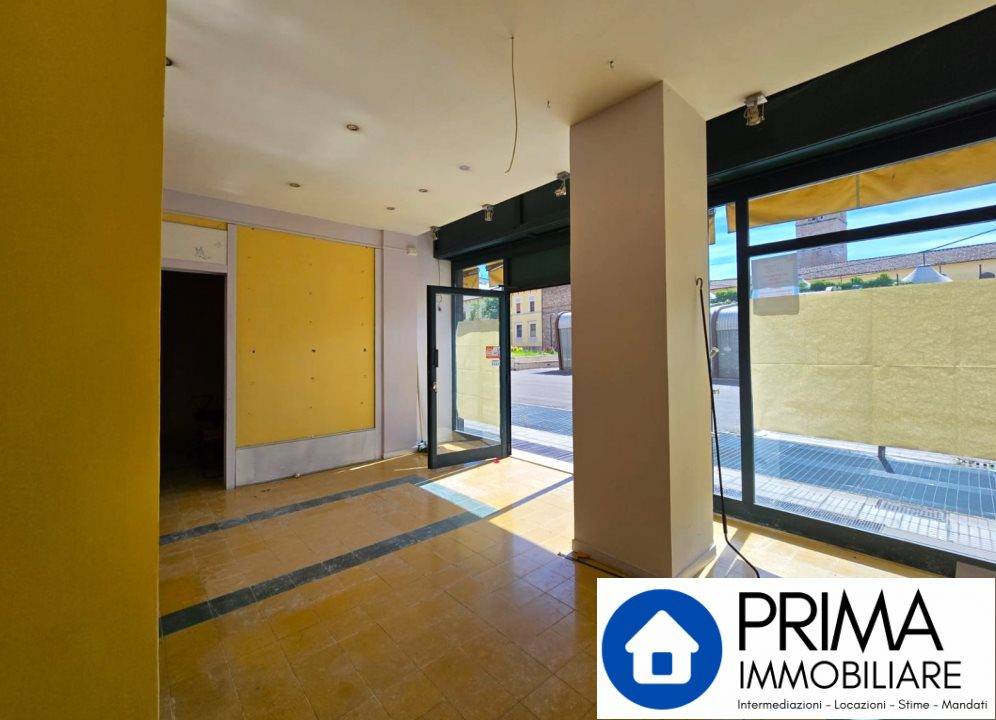 negozio in vendita a Terni in zona Centro Città