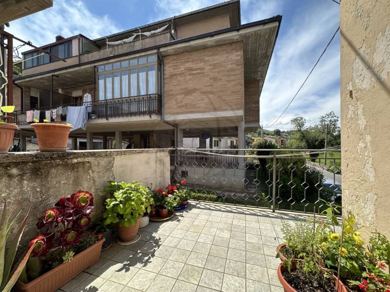 appartamento in vendita a Terni in zona Vocabolo Valenza