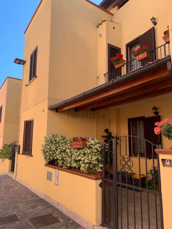 casa indipendente in vendita a Terni in zona Gabelletta