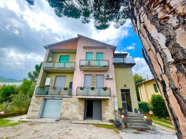 appartamento in vendita a Terni in zona Vocabolo Valenza