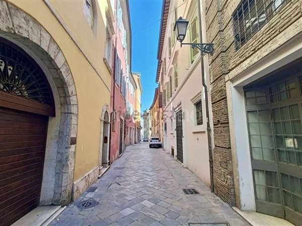 appartamento in vendita a Terni in zona Centro Città