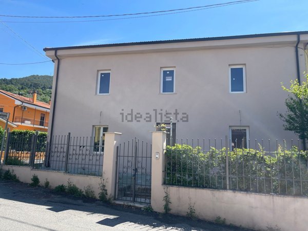 casa indipendente in vendita a Terni in zona Papigno