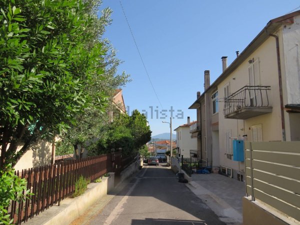 appartamento in vendita a Terni in zona Rivo