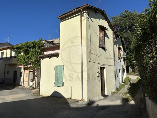 appartamento in vendita a Terni in zona Vocabolo Valenza