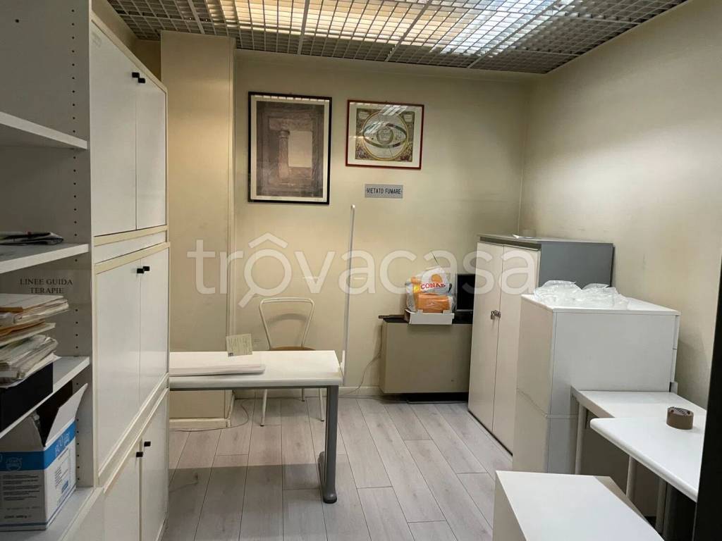 ufficio in vendita a Terni in zona Rivo