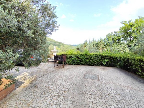 casa indipendente in vendita a Terni in zona Papigno