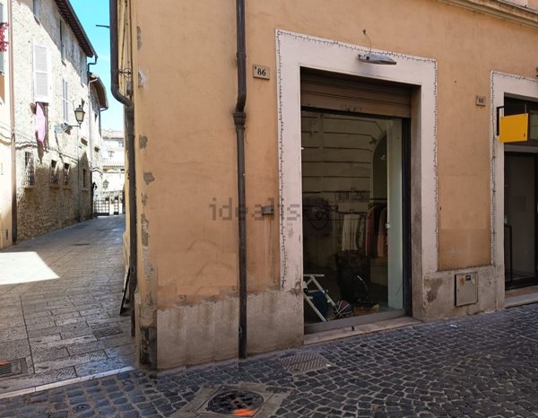 negozio in vendita a Terni