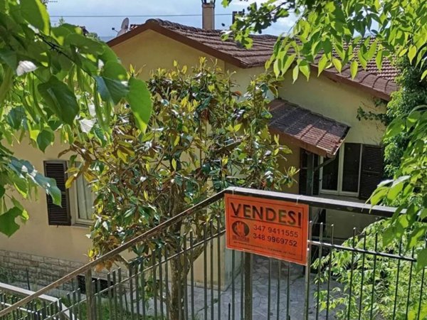 casa indipendente in vendita a Terni in zona Collescipoli