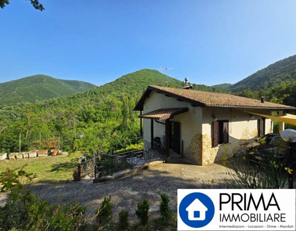casa indipendente in vendita a Terni in zona Miranda
