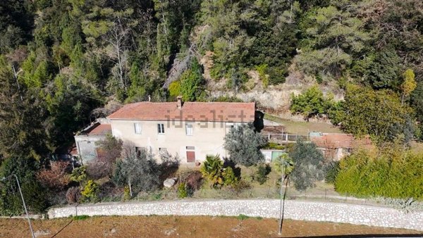 casa indipendente in vendita a Terni in zona San Carlo