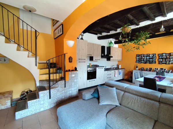 casa indipendente in vendita a Terni in zona Collestatte