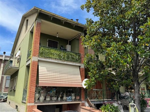 casa indipendente in vendita a Terni