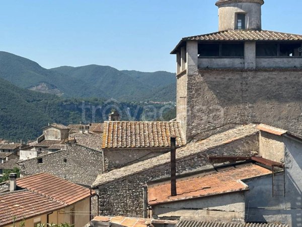 appartamento in vendita a Terni in zona Marmore
