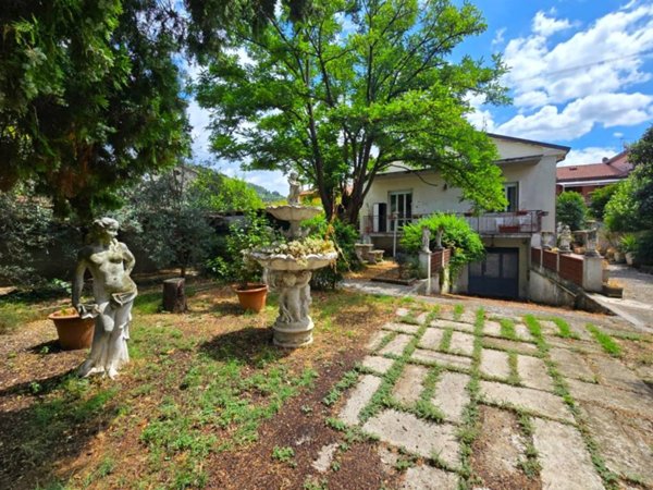 casa indipendente in vendita a Terni in zona Papigno