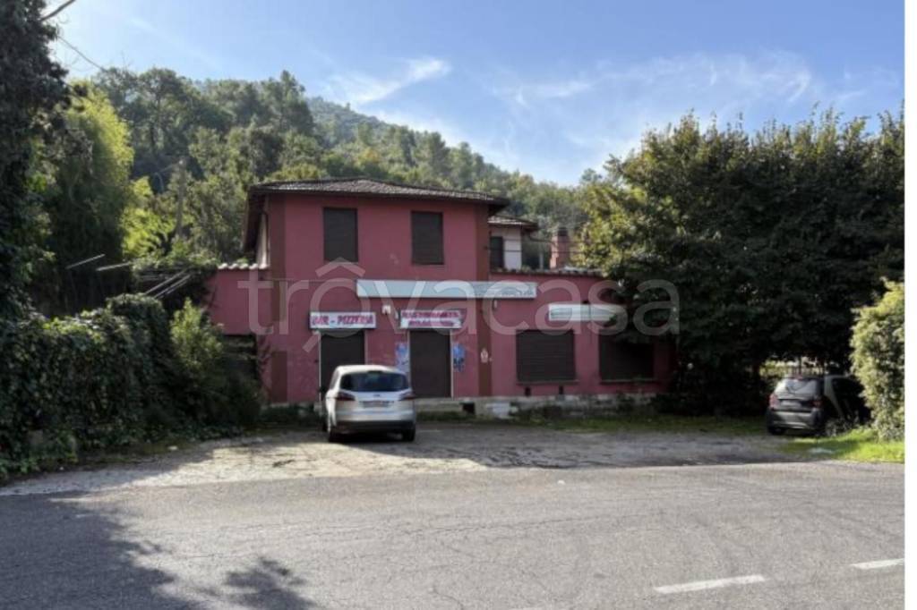 negozio in vendita a Terni in zona Miranda