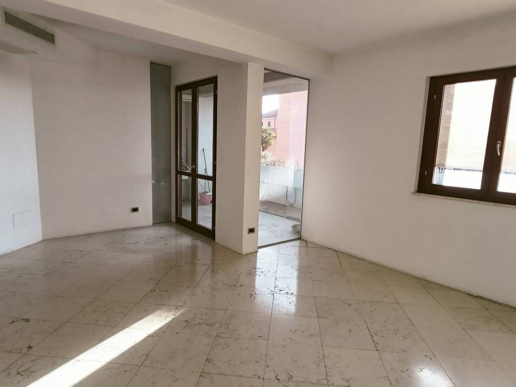 appartamento in vendita a Terni in zona Rivo