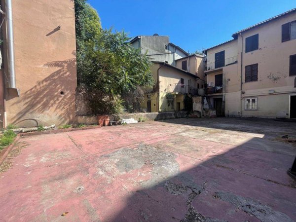 negozio in vendita a Terni in zona Centro Città