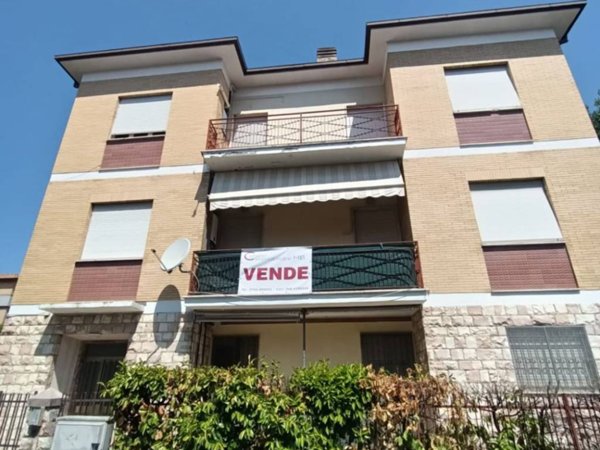 intera palazzina in vendita a Terni in zona Rivo