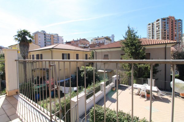 casa indipendente in vendita a Terni in zona Centro Città