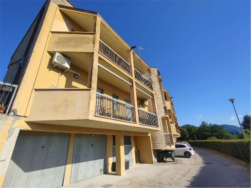 appartamento in vendita a Terni in zona Marmore