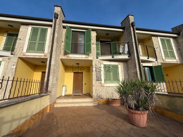 casa indipendente in vendita a Terni in zona Centro Città