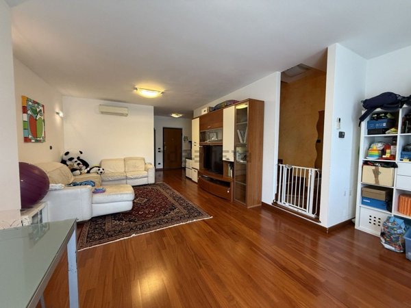 casa indipendente in vendita a Terni in zona Centro Città