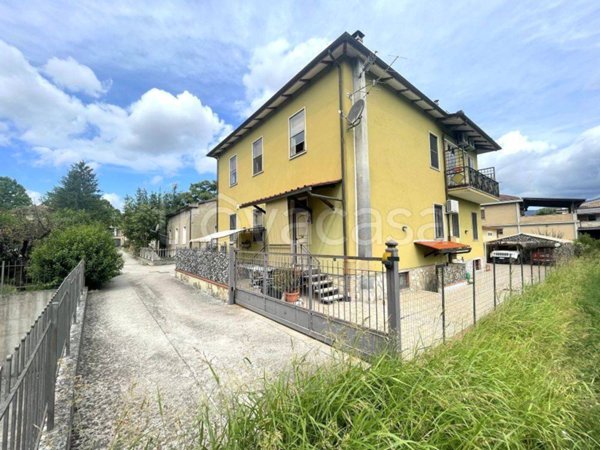 appartamento in vendita a Terni in zona Collescipoli