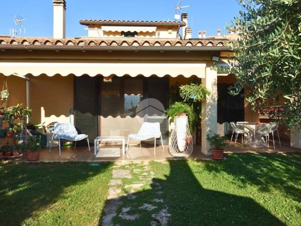 casa indipendente in vendita a Terni in zona Vocabolo Valenza