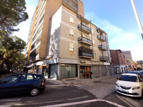 negozio in vendita a Terni in zona Centro Città