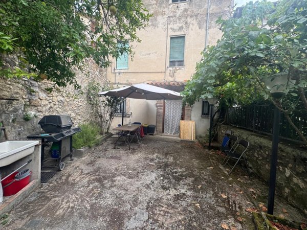 appartamento in vendita a Terni in zona Marmore