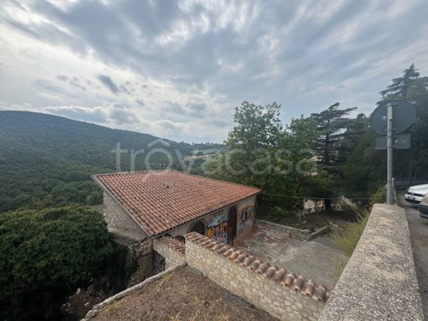 appartamento in vendita a Terni in zona Marmore