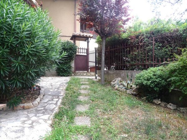 appartamento in vendita a Terni in zona Papigno